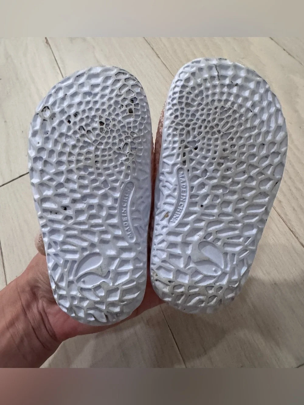 Kids Breathable Mesh Slip-On Shoes - Light Pink